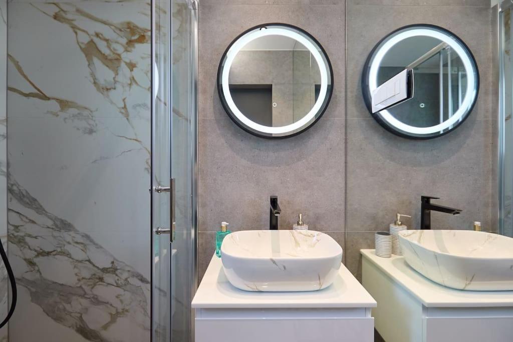 New & Stunning Views In Luxury 5* Divona Apartment ドゥブロブニク エクステリア 写真